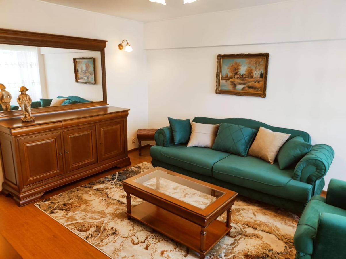 L'Imerald Ultra-Central Apartment-Artesian Fountains View บูคาเรสต์ ภายนอก รูปภาพ